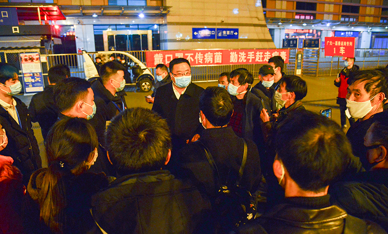 昭化区848名务工人员踏上赴浙江嘉善返岗就业专列