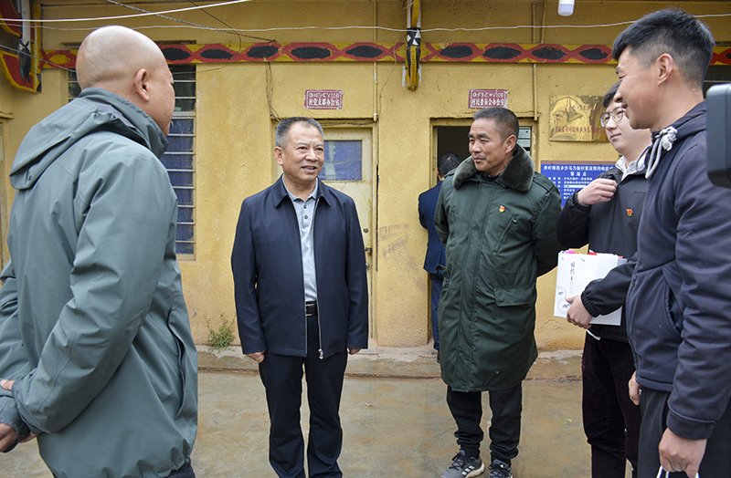 陈正永带队赴凉山彝族自治州看望慰问我区援彝干部 