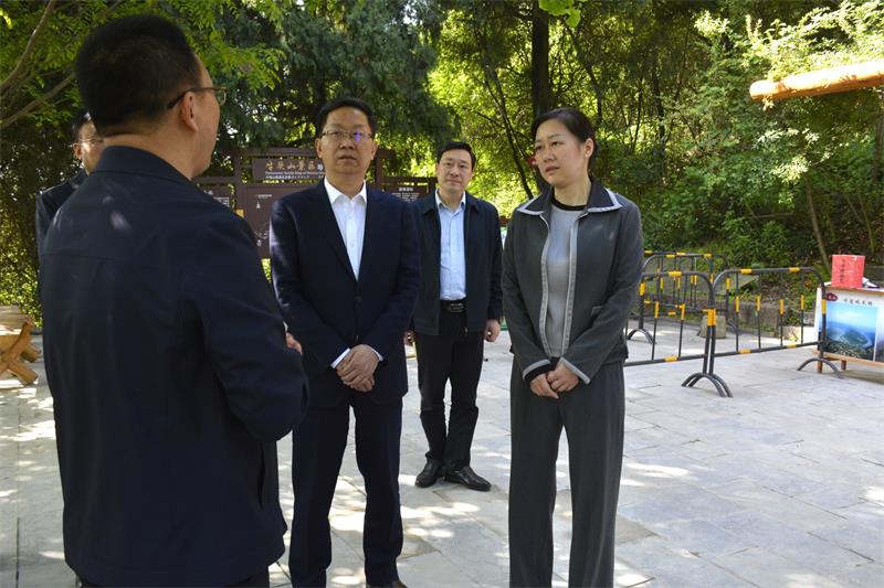 袁敏来我区督导检查“五一”假期森林防灭火、疫情防控、景区安全等工作