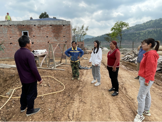 红岩镇“三举措”确保清明节期间安全稳定