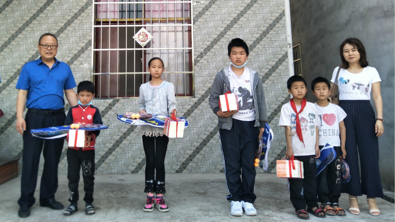 昭化区行政审批局为非常时期的儿童节送上不“童”的礼物