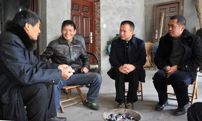 I:\2.14陈书记调研脱贫\DSC_224507.jpg I:\2.14陈书记调研脱贫\DSC_224507.jpg